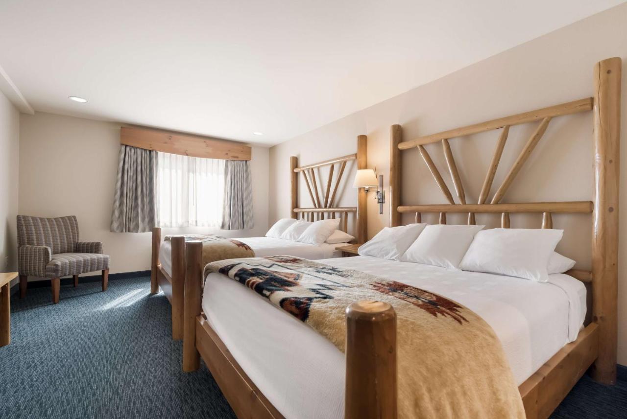 Best Western Plus Kentwood Hotel 3*